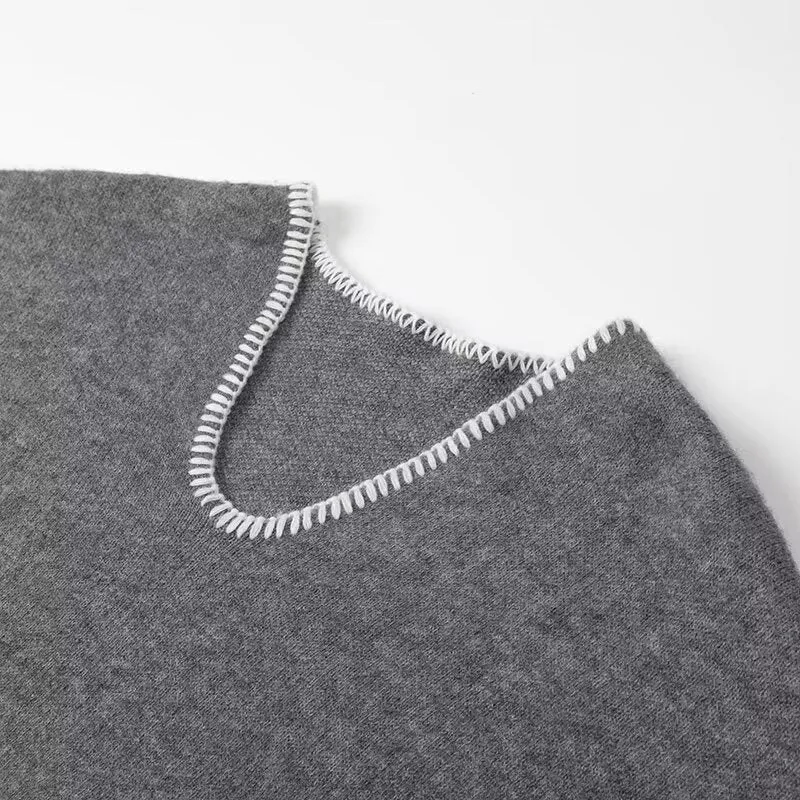 Damen Kurzer V-Ausschnitt Pullover mit Ziernähten und aufgesetzten Taschen Drune