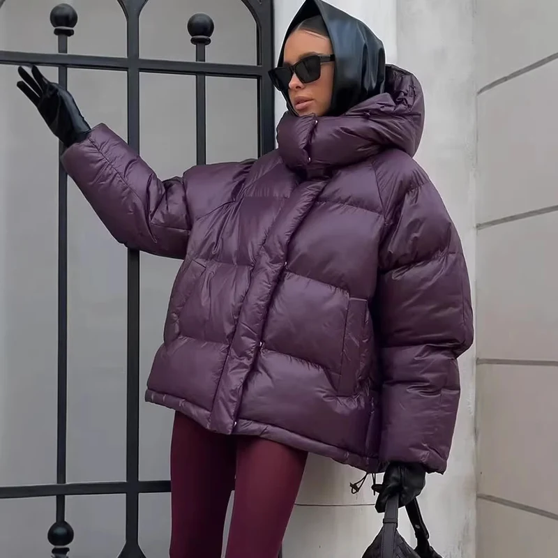 Damen Kurze wattierte Oversize‑Steppjacke mit hohem Stehkragen und Kapuze Drune