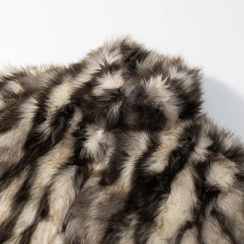 Damen Kurze Kunstfelljacke mit voluminöser Pelzoptik, kastiger Silhouette und Eingrifftaschen Drune
