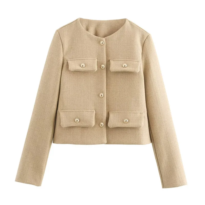 Damen Kurze Bouclé-Blazerjacke mit Rundhalsausschnitt, Zierleistentaschen und goldfarbenen Knöpfen Drune
