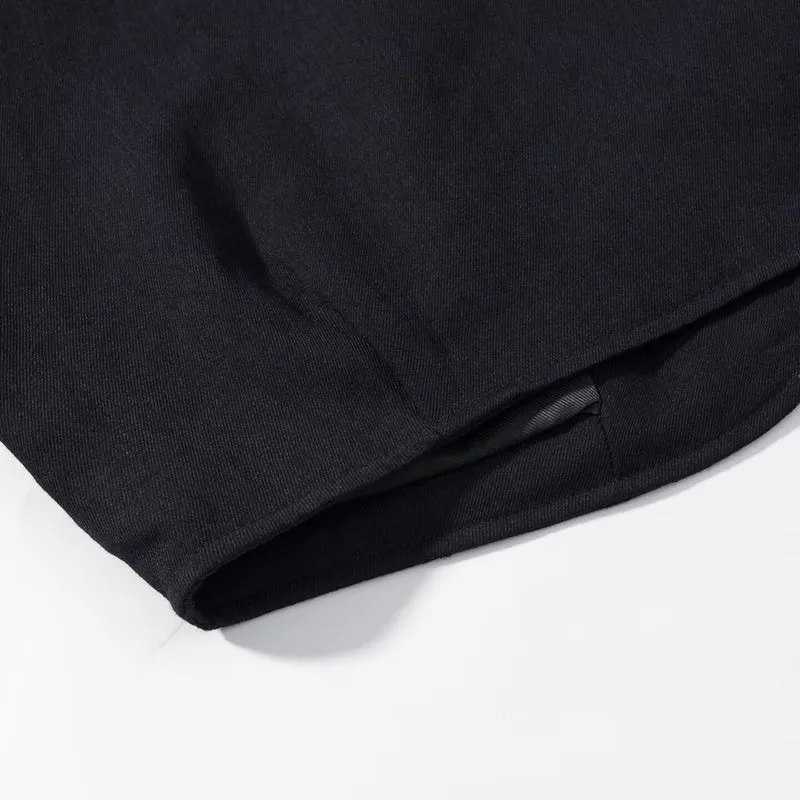 Damen Kurzblazer ohne Kragen mit Rundhalsausschnitt, Zierknopf‑Verschluss und paspelierten Taschen Drune