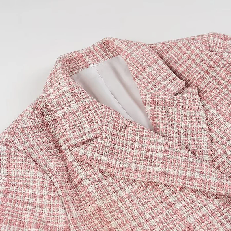 Damen Kurzblazer im Bouclé‑Tweed mit Reverskragen und Zierknöpfen Drune
