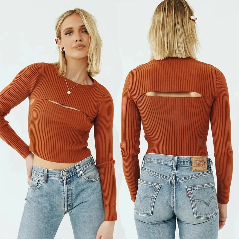 Damen Kurz geschnittenes Rippstrick-Top mit asymmetrischen Cut-Outs und Rundhalsausschnitt Drune