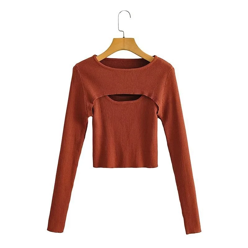 Damen Kurz geschnittenes Rippstrick-Top mit asymmetrischen Cut-Outs und Rundhalsausschnitt Drune