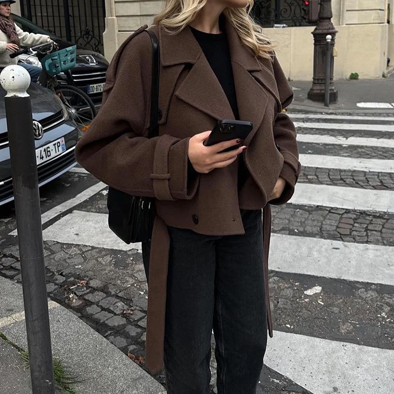 Damen Kurz geschnittener Oversize-Wollmix-Peacoat mit weitem Revers und Bindegürtel Drune