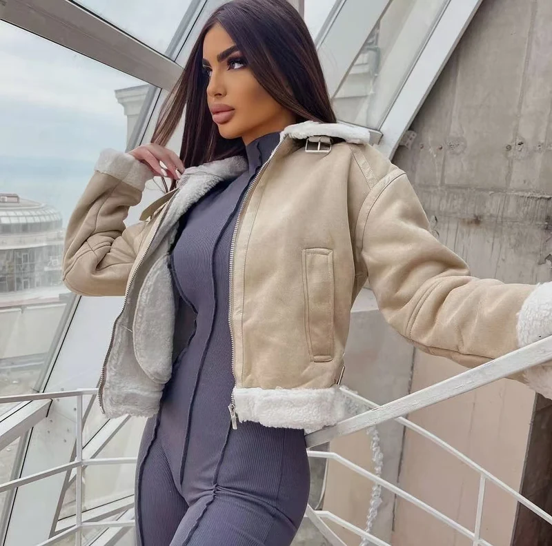 Damen Hochgeschnittene Pilotjacke aus veganer Lederoptik mit Teddyfutter und Reißverschluss Drune