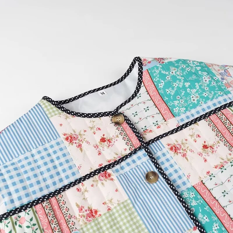 Damen gesteppte Patchwork-Quiltjacke mit Rundhalsausschnitt, Zierborte und Frontknöpfen Drune
