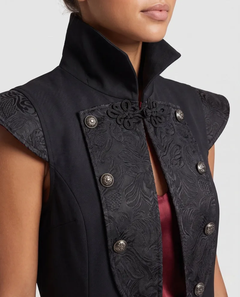Damen eleganter Kapuzenumhang mit kunstvollem Design und detaillierten Akzenten Drune