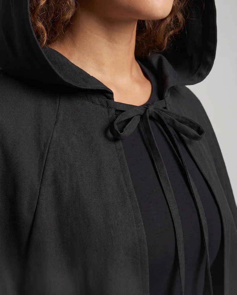 Damen eleganter Kapuzenumhang mit raffinierten Spitzenakzenten Drune