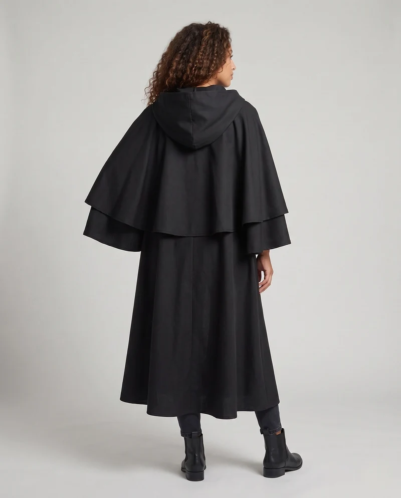 Damen eleganter Kapuzenumhang mit raffinierten Spitzenakzenten Drune