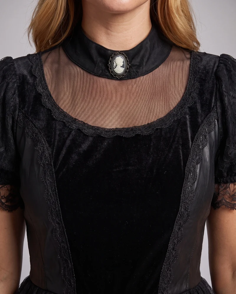 Damen Elegantes Gothic-Kleid mit Spitzen- und Tüllakzenten Drune