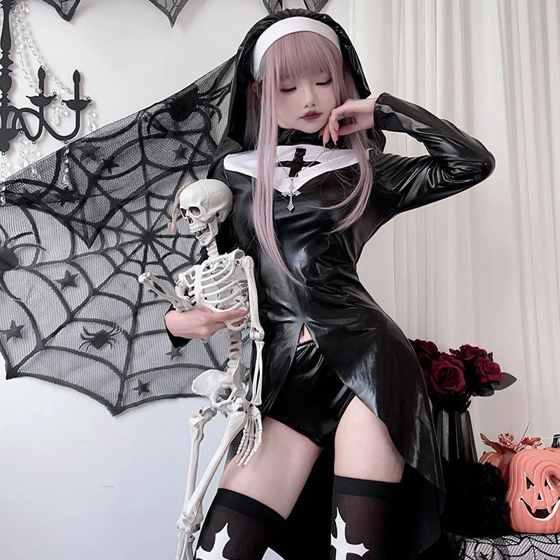 Damen Gothic Nonnenkostüm mit ausdrucksstarkem Design und transparentem Überrock Drune