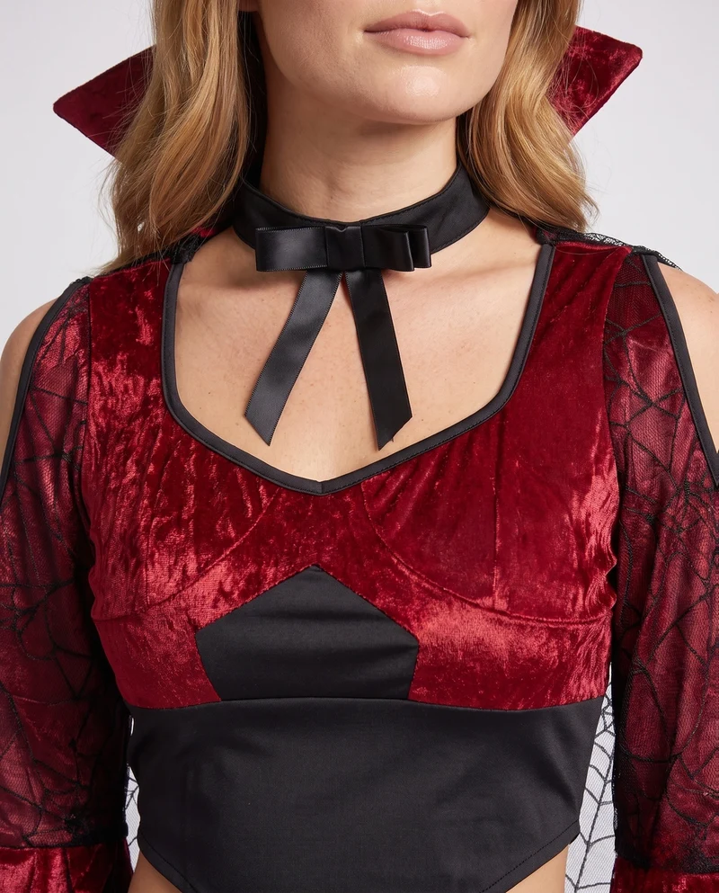 Damen Gothic Vampirkleid mit transparenten Tüllärmel und dramatischem Schlitz Drune