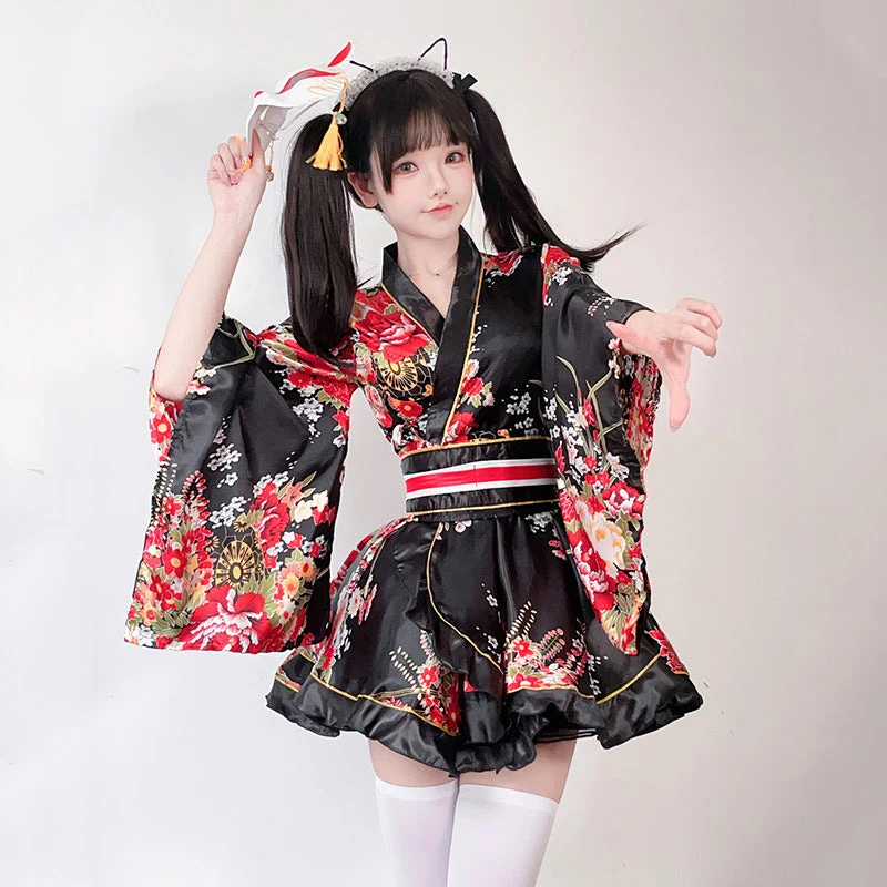 Damen Kimono Kleid mit einem verspielten Schnitt und floralen Akzenten Drune