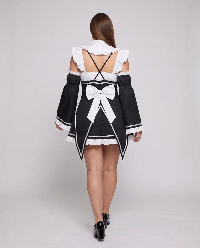Damen Kostüm mit Rüschendetails und Accessoires Drune