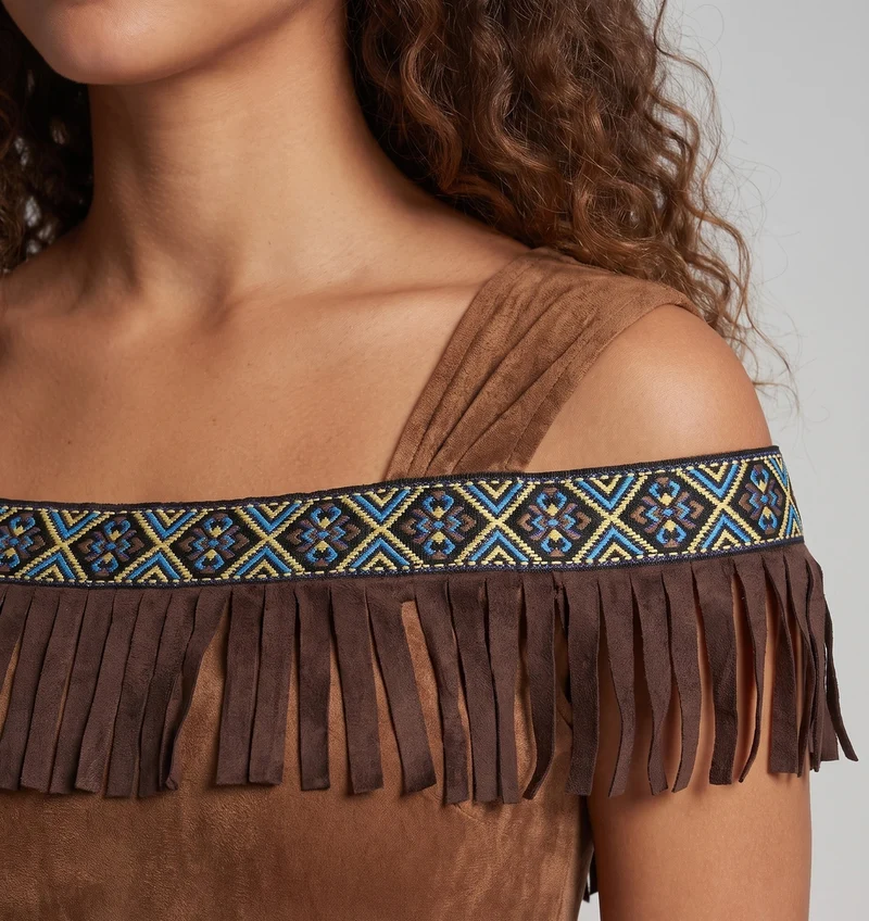 Damen Kostüm im indianischen Stil mit Fransen und detailverliebten Akzenten Drune
