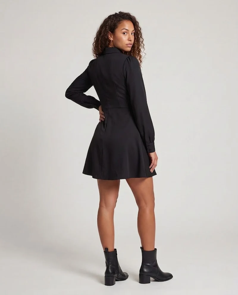 Damen Nonnenkleid mit eleganter Spitzenverzierung und Schleier Drune