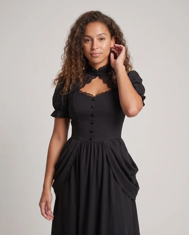 Damen Elegantes Abendkleid mit Rüschendetails und Spitzenakzenten Drune