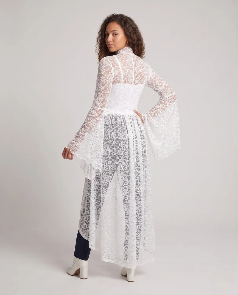 Damen Ethereal Spitzenumhang mit langen Ärmeln und dekorativem Verschluss Drune