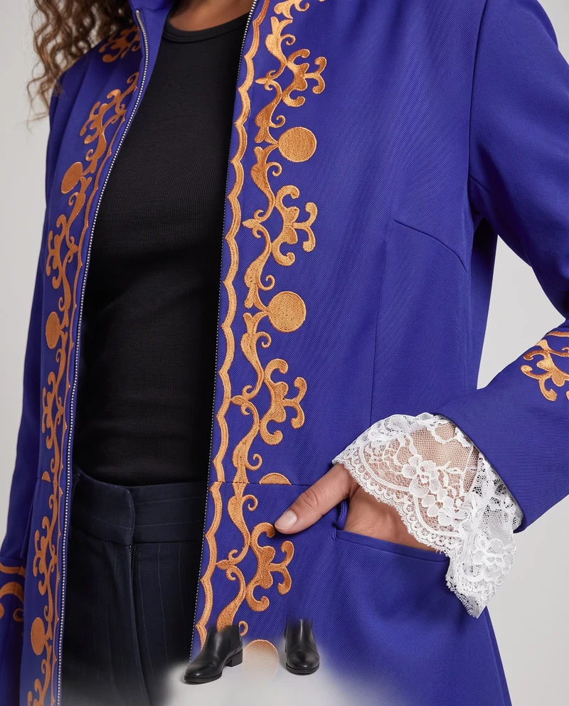 Damen Hochwertiger Kostüm-Mantel mit elegantem Saum und goldenen Verzierungen Drune