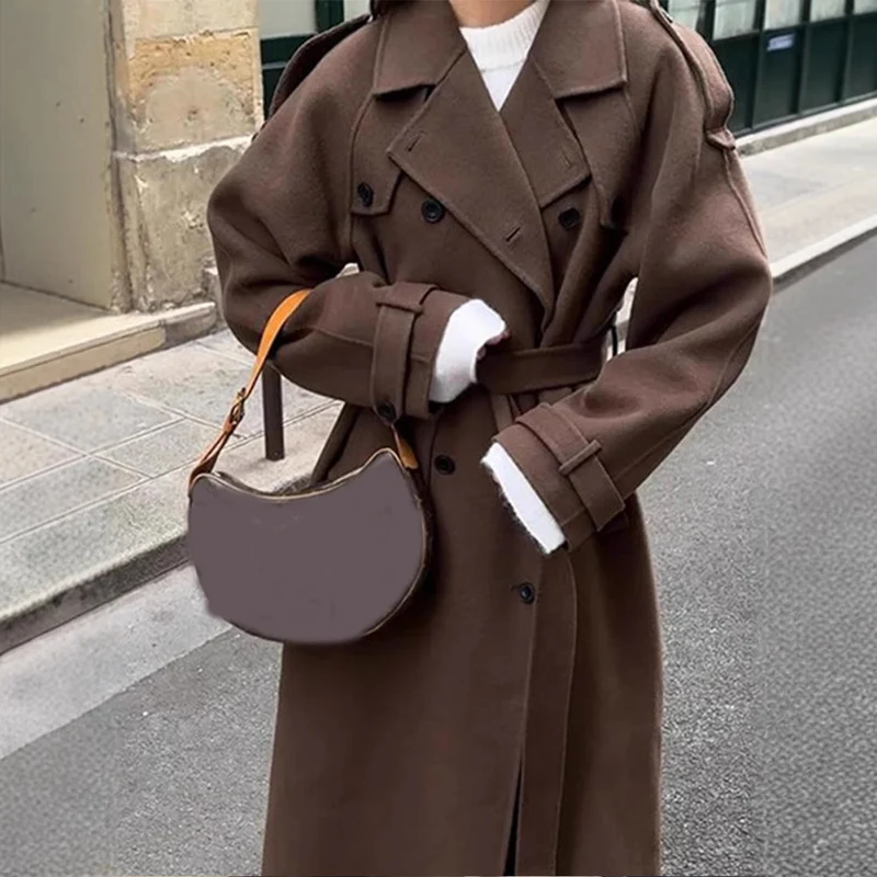 Damen Extravagant geschnittener Oversize-Wollmantel mit Schulterklappen und weitem Schalkragen Drune