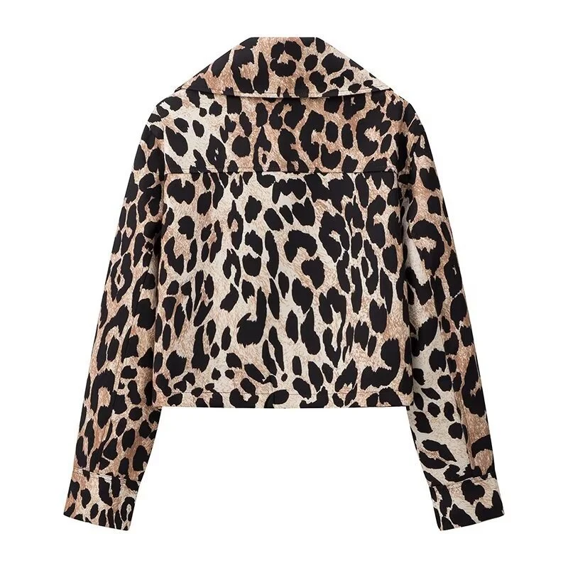 Damen Cropped-Fieldjacke im Leopardenmuster mit breitem Revers und Pattentaschen Drune