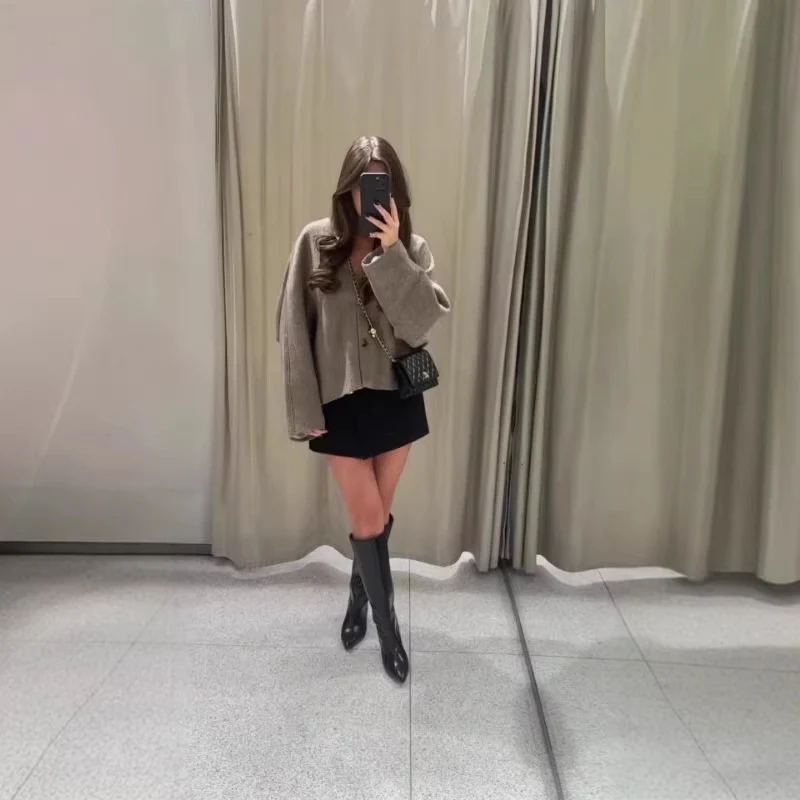 Damen Boxy Kurzjacke aus Wollmix mit V‑Ausschnitt und Zwei‑Knopf‑Verschluss Drune