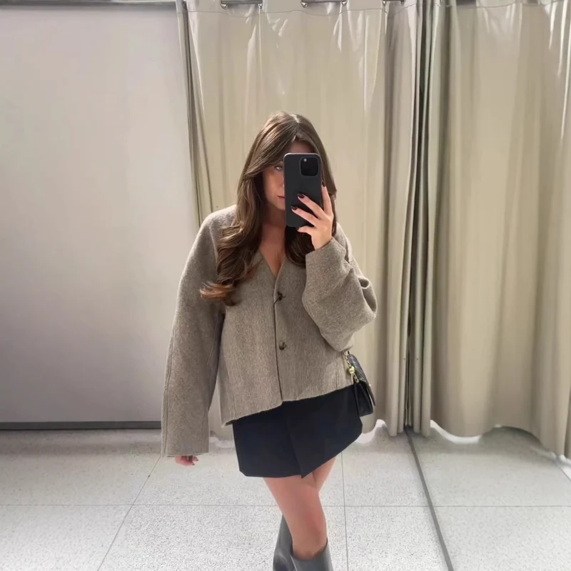 Damen Boxy Kurzjacke aus Wollmix mit V‑Ausschnitt und Zwei‑Knopf‑Verschluss Drune