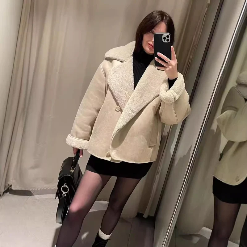 Damen Boxy-Jacke aus Faux-Shearling mit großem Teddykragen und Eingrifftaschen Drune