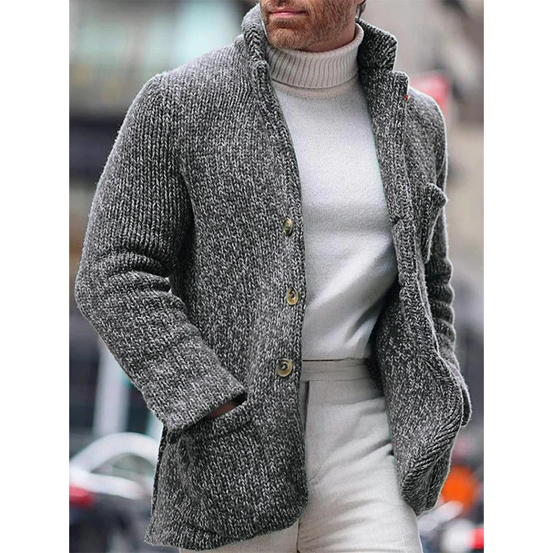 Herren Grobstrick-Cardigan-Jacke mit hohem Stehkragen und aufgesetzten Taschen Drune