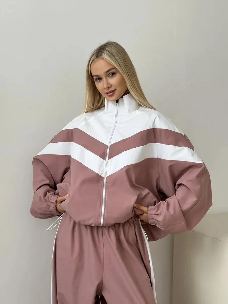 Damen sportliche Windbreaker-Jacke mit hohen Kragen und kontrastierenden Streifen Drune