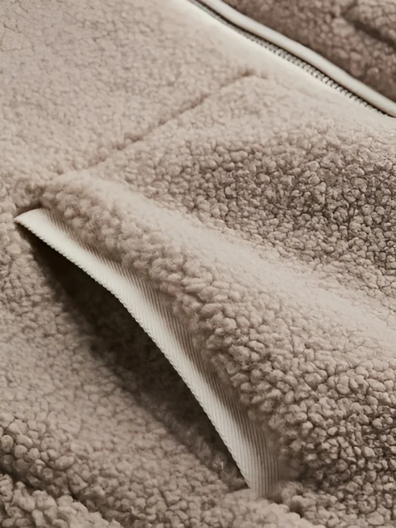 Drune | Teddyjacke in Cremeweiß