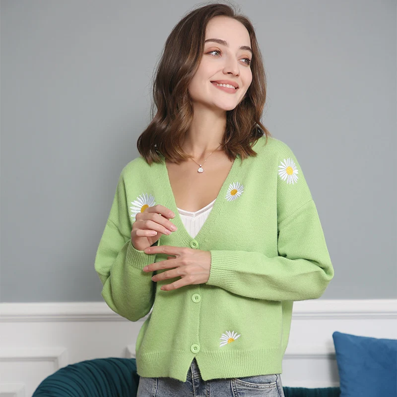 Damen Kurzgeschnittener V-Ausschnitt-Strickcardigan mit gestickten Gänseblümchen und Rippbündchen Drune