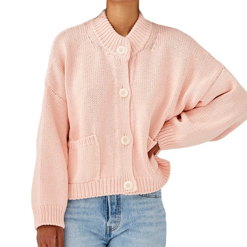 Damen Kurzer Boxy-Cardigan aus Grobstrick mit hoher Knopfleiste und Eingrifftaschen Drune