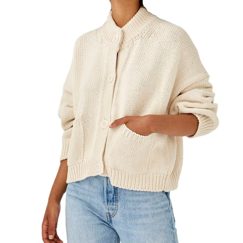 Damen Kurzer Boxy-Cardigan aus Grobstrick mit hoher Knopfleiste und Eingrifftaschen Drune