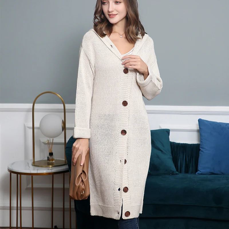 Damen Kapuzen-Longcardigan aus mitteldickem Rippstrick mit durchgehender Knopfleiste und lockerem Oversize-Schnitt Drune