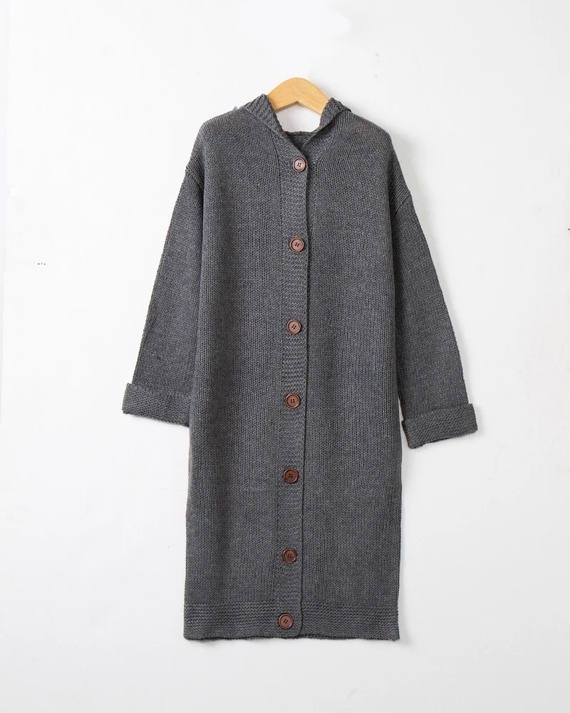 Damen Kapuzen-Longcardigan aus mitteldickem Rippstrick mit durchgehender Knopfleiste und lockerem Oversize-Schnitt Drune