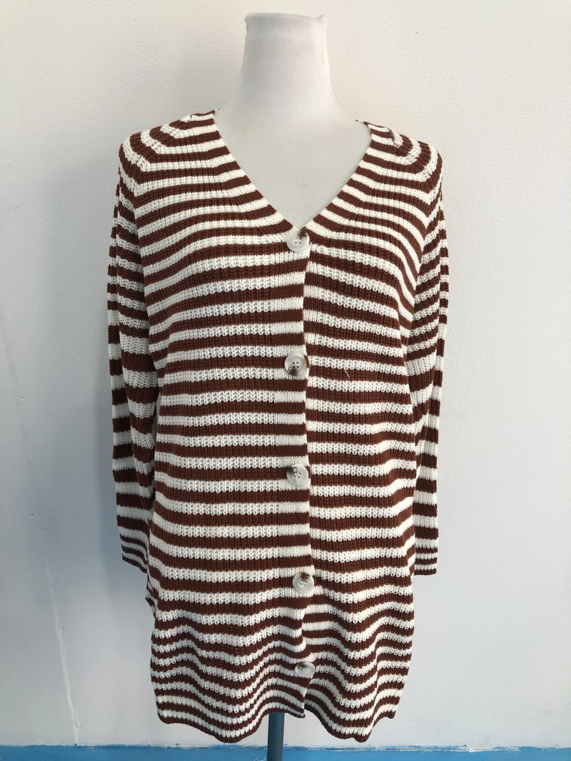 Damen gestreifte oversized Strickjacke mit V-Ausschnitt und Knopfleiste Drune