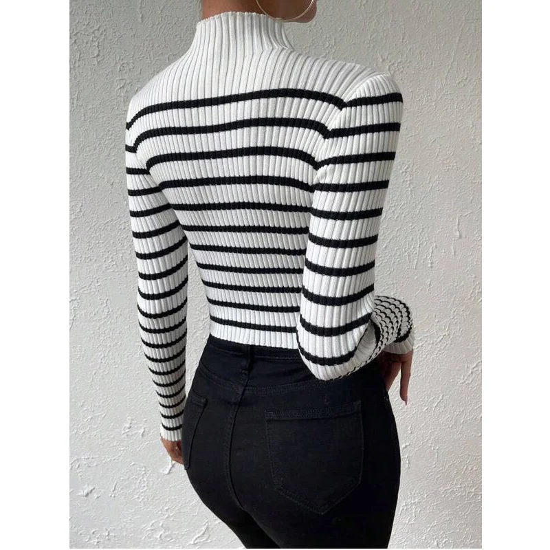 Damen Feinstrick-Pullover mit kurzem Stehkragen, Rippenstruktur und maritimen Streifen Drune