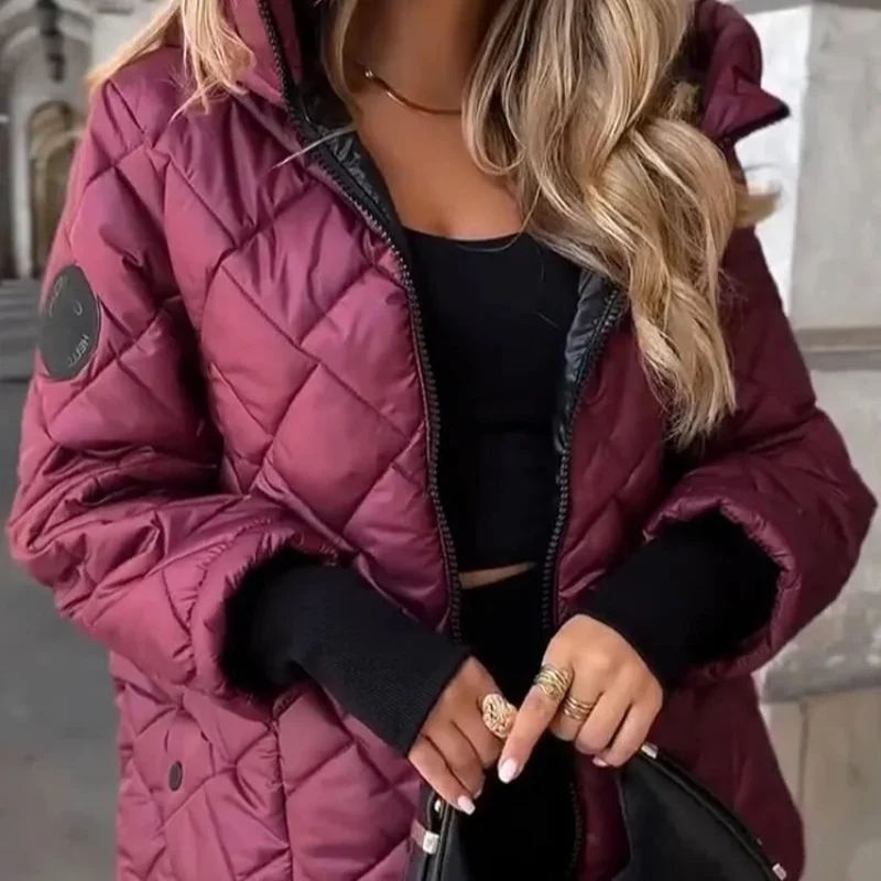 Damen Wattierte Kapuzen-Steppjacke mit Karosteppung, leichter Thermofüllung und durchgehendem Reißverschluss Drune