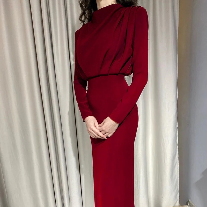 Damen Tailliertes Midikleid mit Drapierung am Oberteil und Stehkragen Drune
