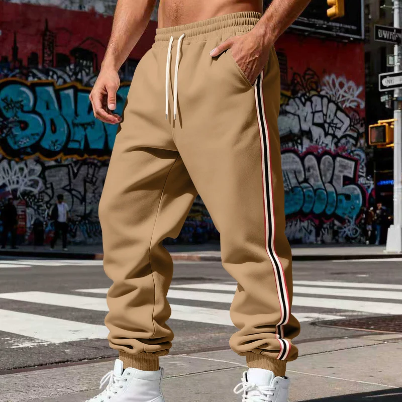 Herren lässige Jogginghose mit seitlichen Kontraststreifen, Gummibund und Bündchen Drune