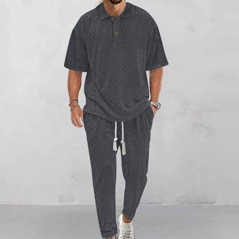 Herren gestricktes Freizeit-Set mit Polokragen und Tunnelzug-Jogginghose Drune