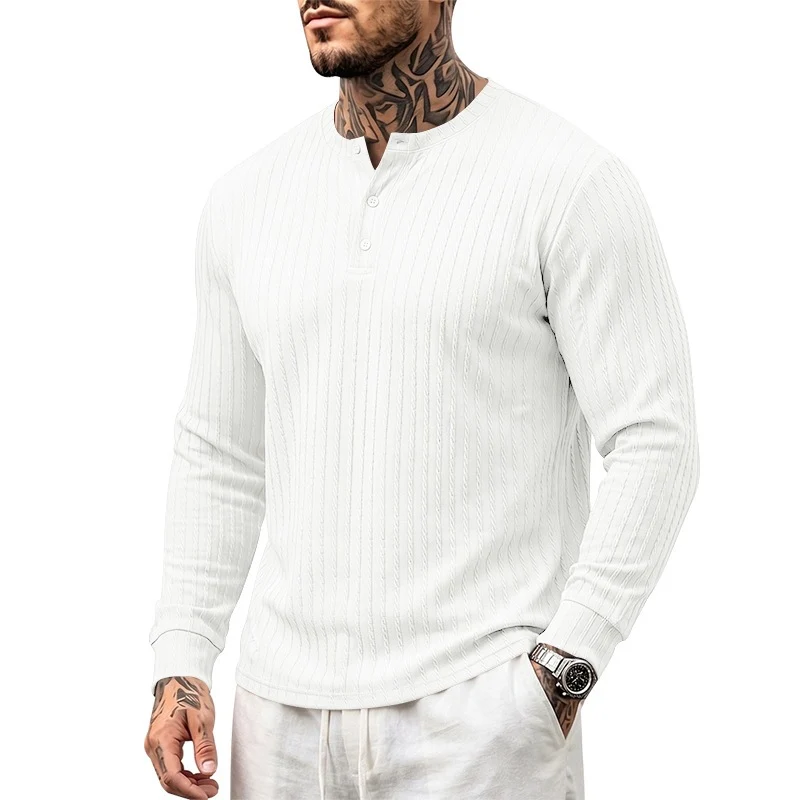 Herren Feinstrukturiertes Henley-Langarmshirt mit Zopfmuster und Knopfleiste Drune