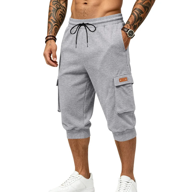 Herren Dreiviertel-Cargo-Jogginghose mit Kordelzug, aufgesetzten Taschen und Rippbündchen Drune