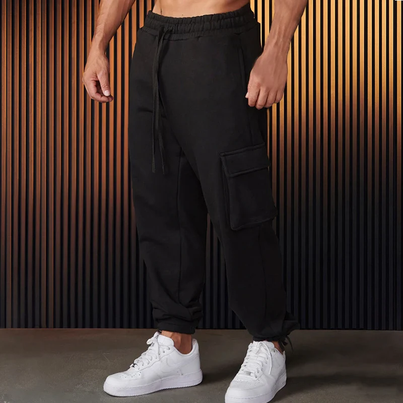 Herren Cargo-Sweathose im Relaxed-Fit mit großen Klappentaschen und Kordelzug Drune