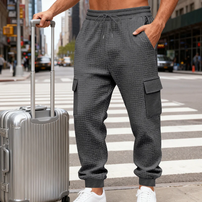 Herren Cargo-Jogginghose mit markanter Waffelstruktur, elastischem Bund und großen Klappentaschen Drune