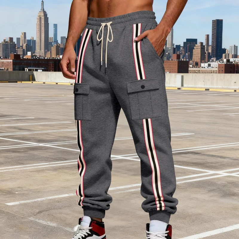 Herren Cargo-Jogginghose im Urban-Streetwear-Look mit Kontraststreifen und Klappentaschen Drune