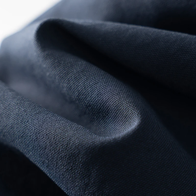 Damen Weite hochgeschnittene Hose mit seitlichen Schlitz‑Panels und markanten Nahtdetails Drune