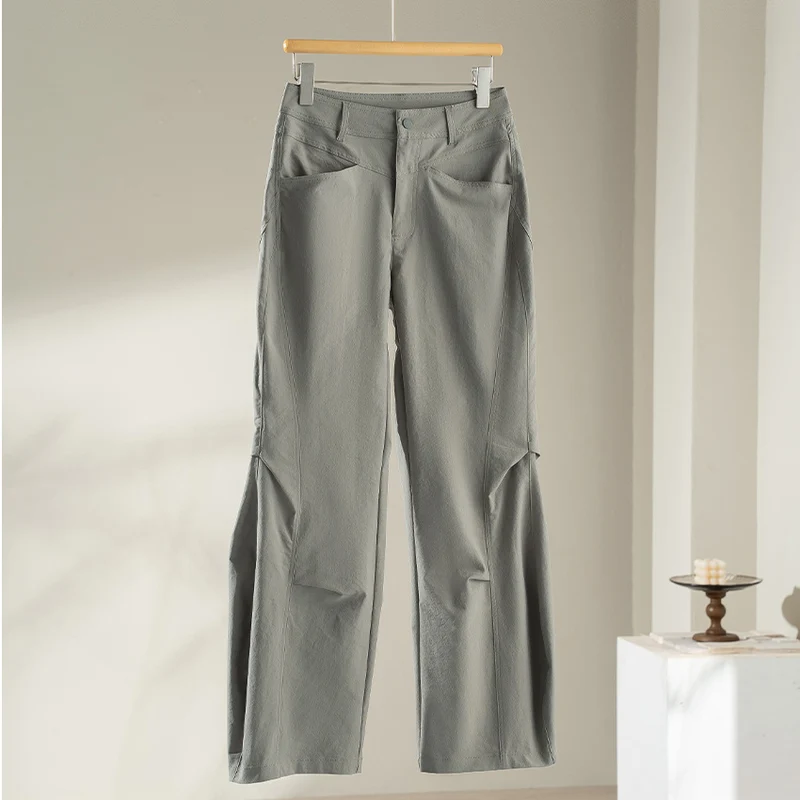 Damen Weite hochgeschnittene Hose mit seitlichen Schlitz‑Panels und markanten Nahtdetails Drune